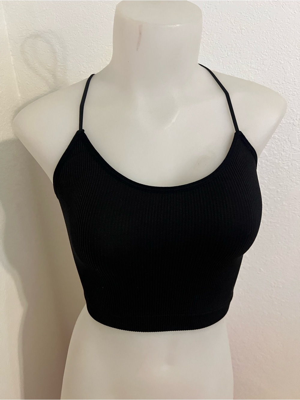 Colsie Black Ribbed Spaghetti-Strap Crop Bralette